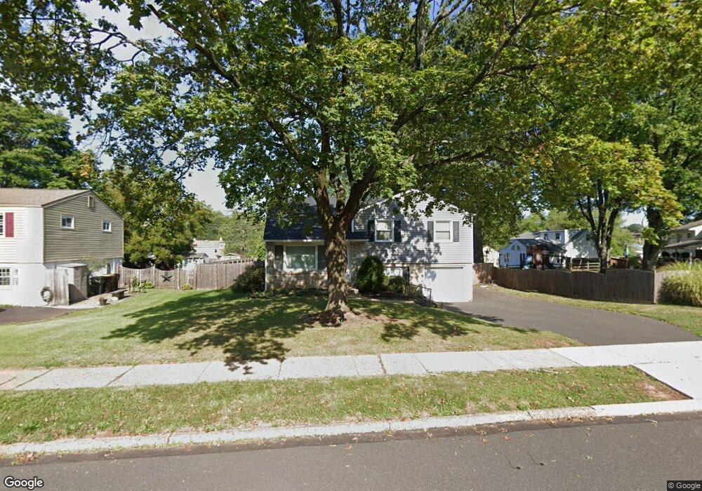 307 Erie Dr, Lansdale, PA 19446 - photo 1