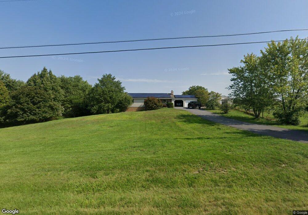 17052 Castle Hill Rd, Hagerstown, MD 21740 - photo 1