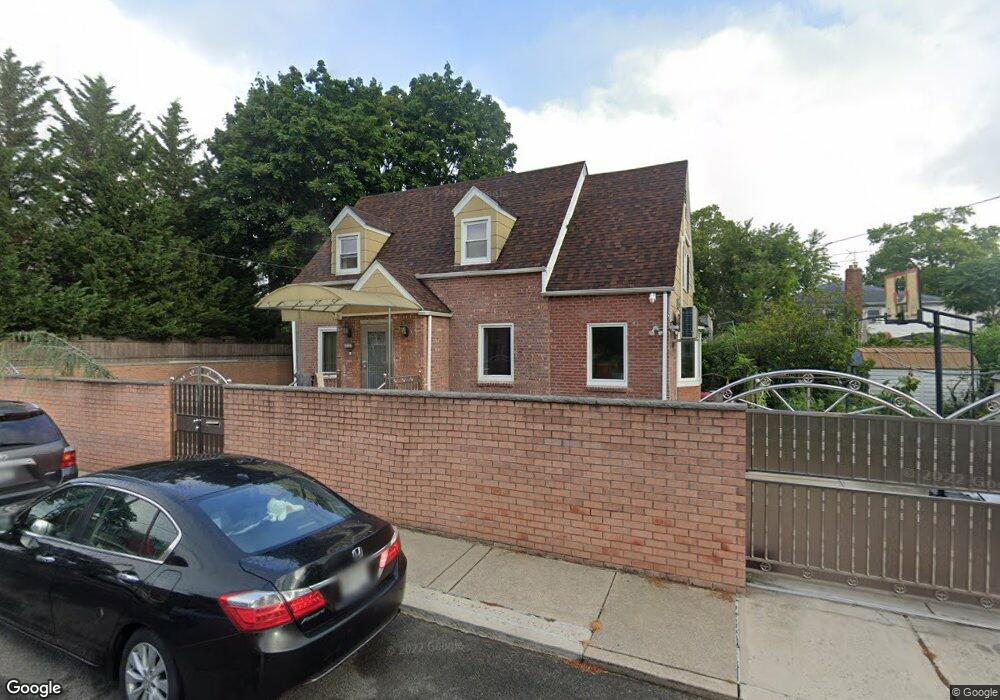 16423 76th Rd, Fresh Meadows, NY 11366 - photo 1