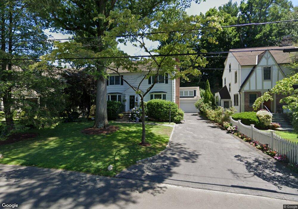 39 Valleywood Rd, Cos Cob, CT 06807 - photo 1