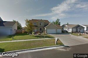 931 Parkway Dr, West Fargo, ND 58078