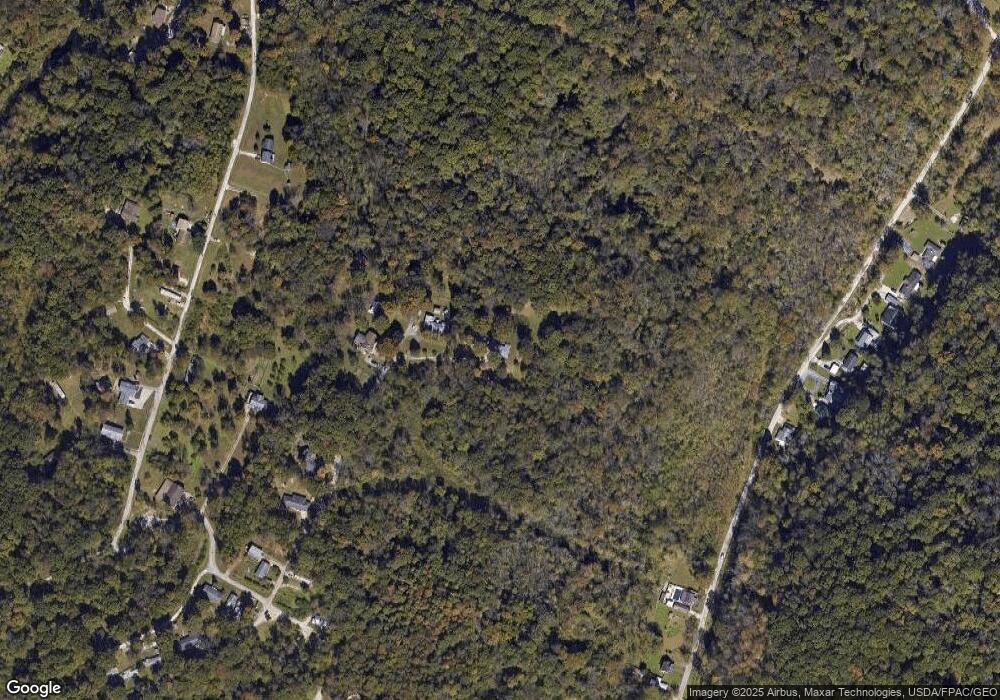 1112 Stover Rd, Dunbar, WV 25064 - photo 1