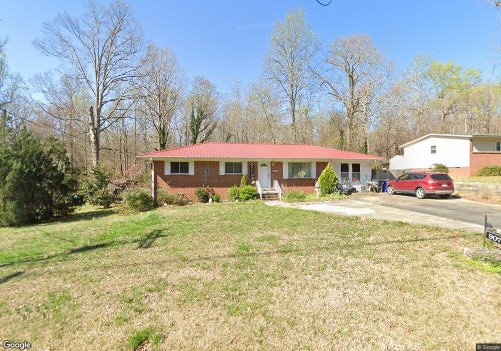 907 N Dogwood Ave, Siler City, NC 27344 - photo 1