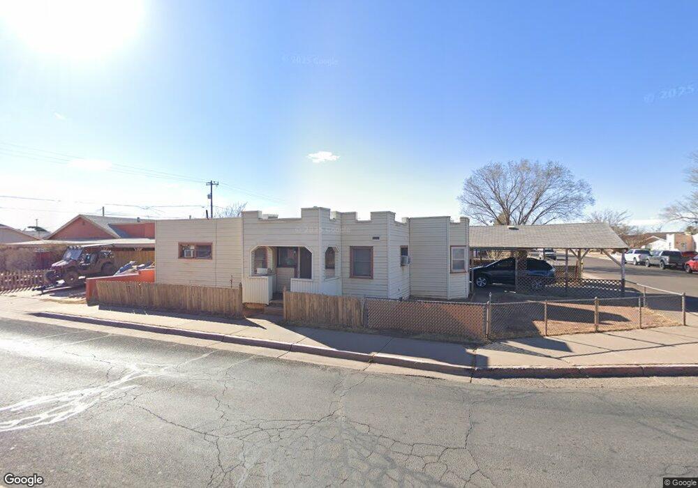 821 N Berry Ave, Winslow, AZ 86047 - photo 1