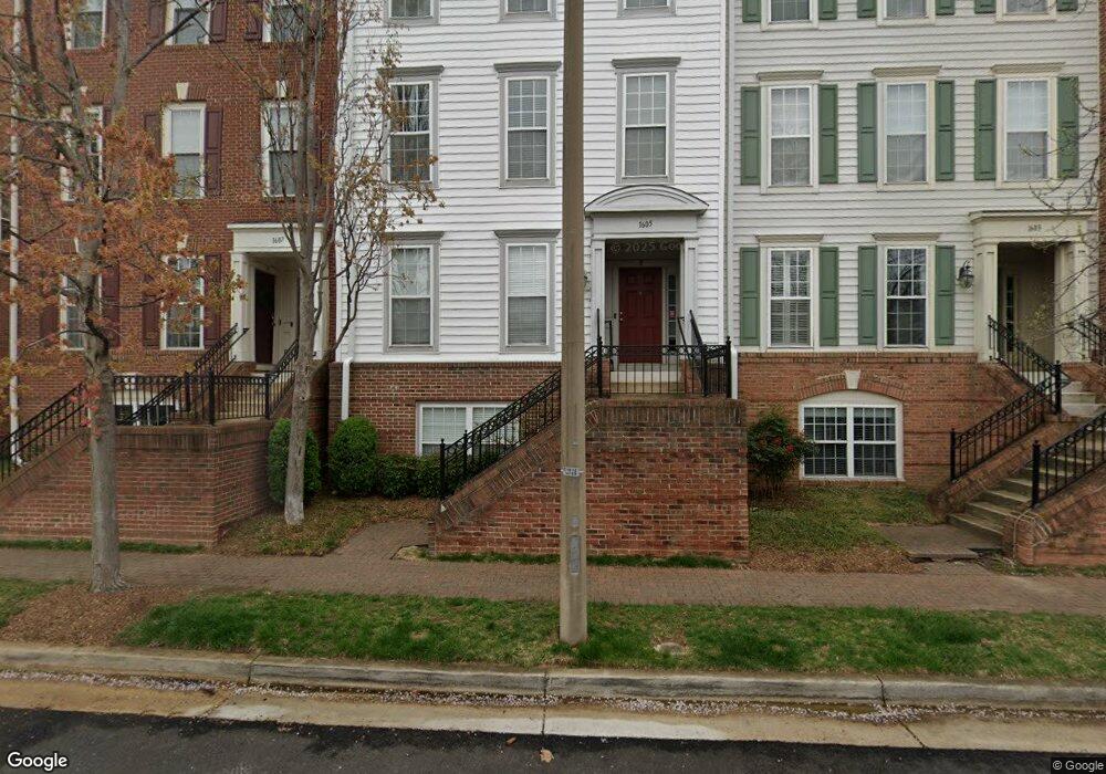 1605A Potomac Greens Dr, Alexandria, VA 22314 - photo 1