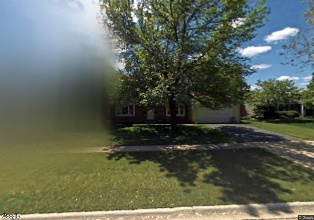 310 Cedarbrook Rd, Naperville, IL 60565 - photo 1