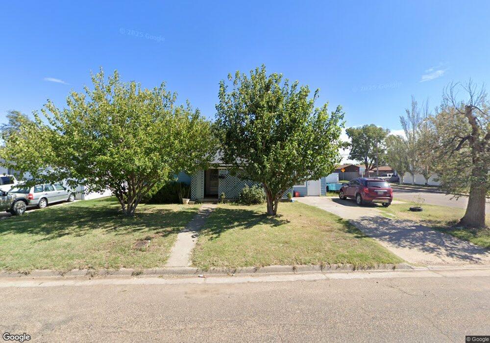 602 Spruce Ave, Dumas, TX 79029 - photo 1