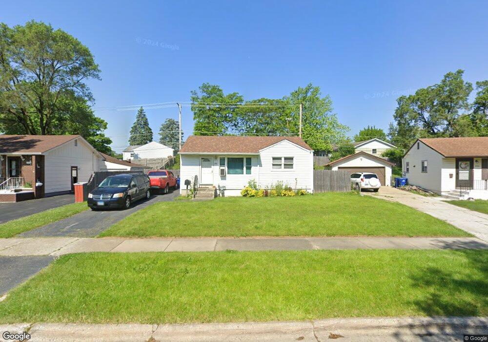 1946 Apache Rd, Waukegan, IL 60087 - photo 1