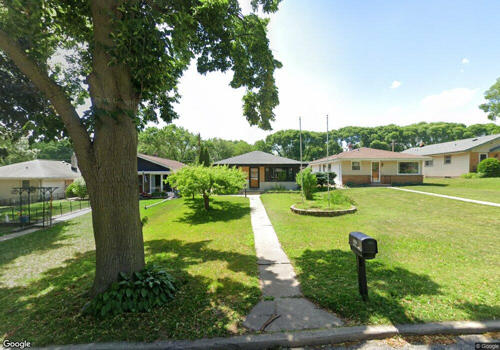 2015 N 116th St, Milwaukee, WI 53226 - photo 1