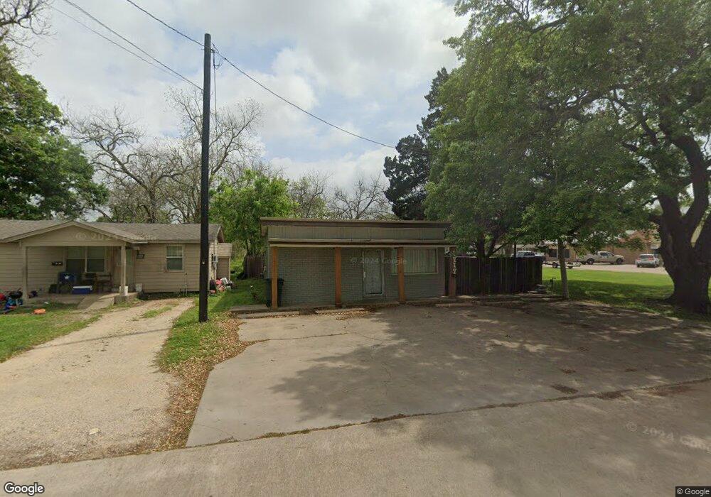 1717 Avenue L, Bay City, TX 77414 - photo 1