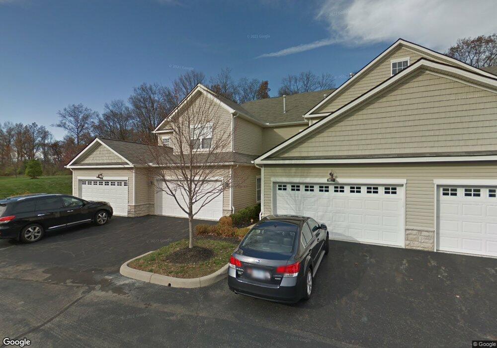 9174 Scenic View Cir unit 9174, Columbus, OH 43240 - photo 1