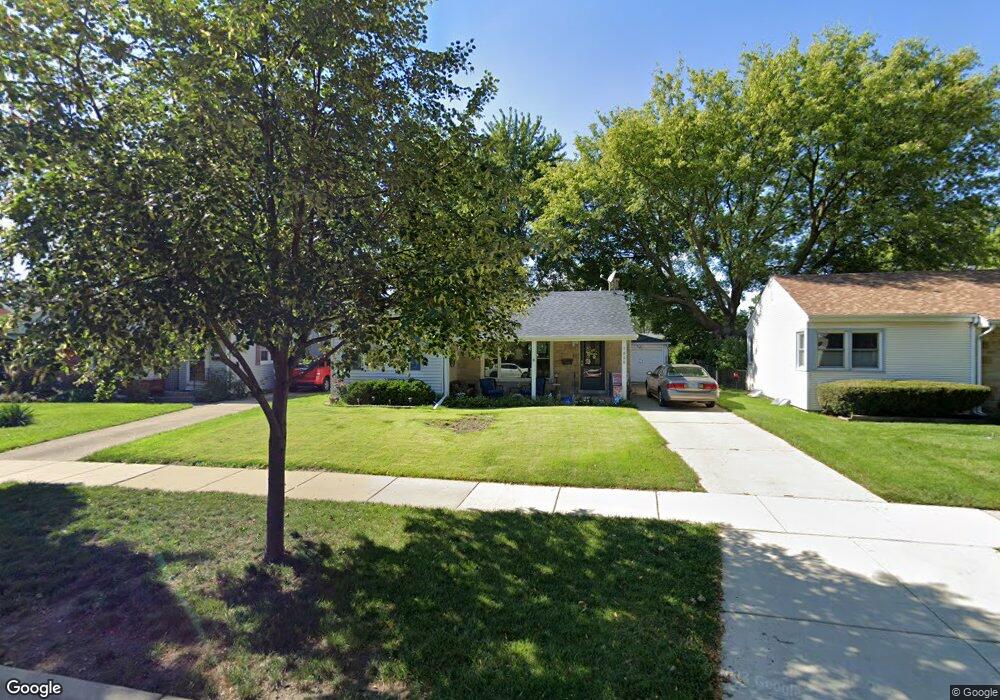 1350 Dennis Place, Des Plaines, IL 60018 - photo 1