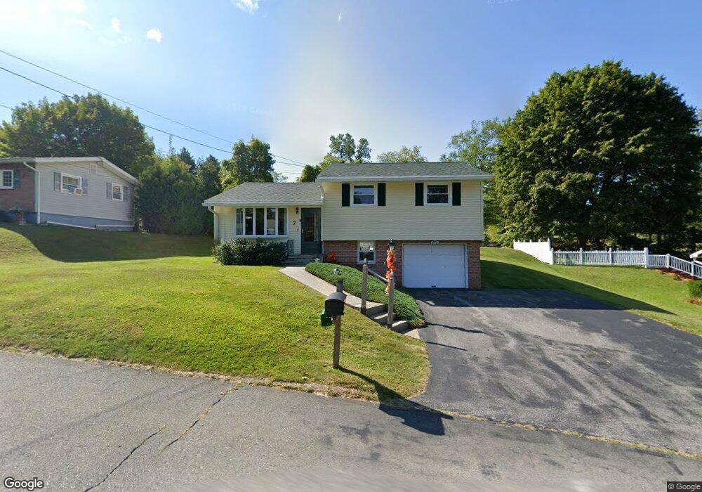 7 Arnold Ave, Adams, MA 01220 - photo 1