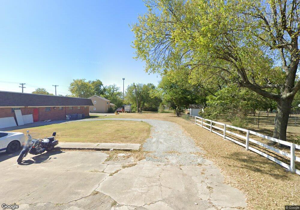 104 N Ora St, Pryor, OK 74361 - photo 1