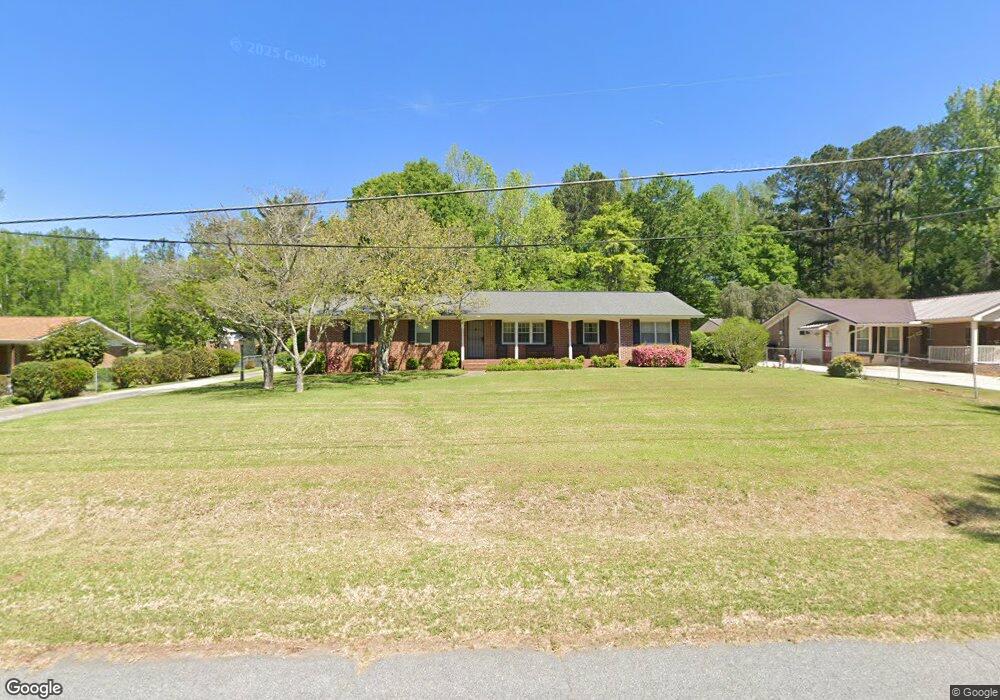 118 Cherokee Dr, Barnesville, GA 30204 - photo 1