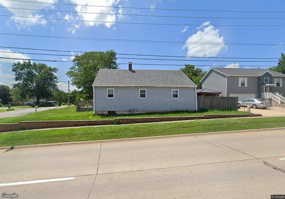 1704 W 51st St, Davenport, IA 52806 - photo 1
