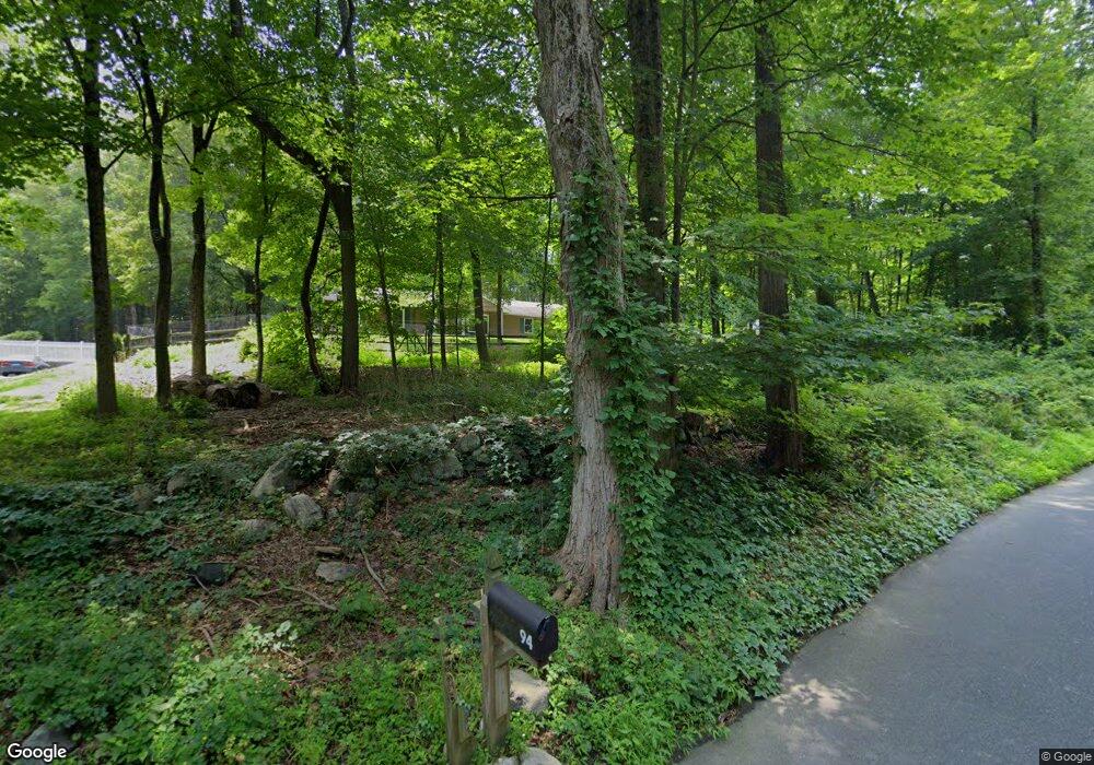 94 Picketts Ridge Rd, Redding, CT 06896 - photo 1