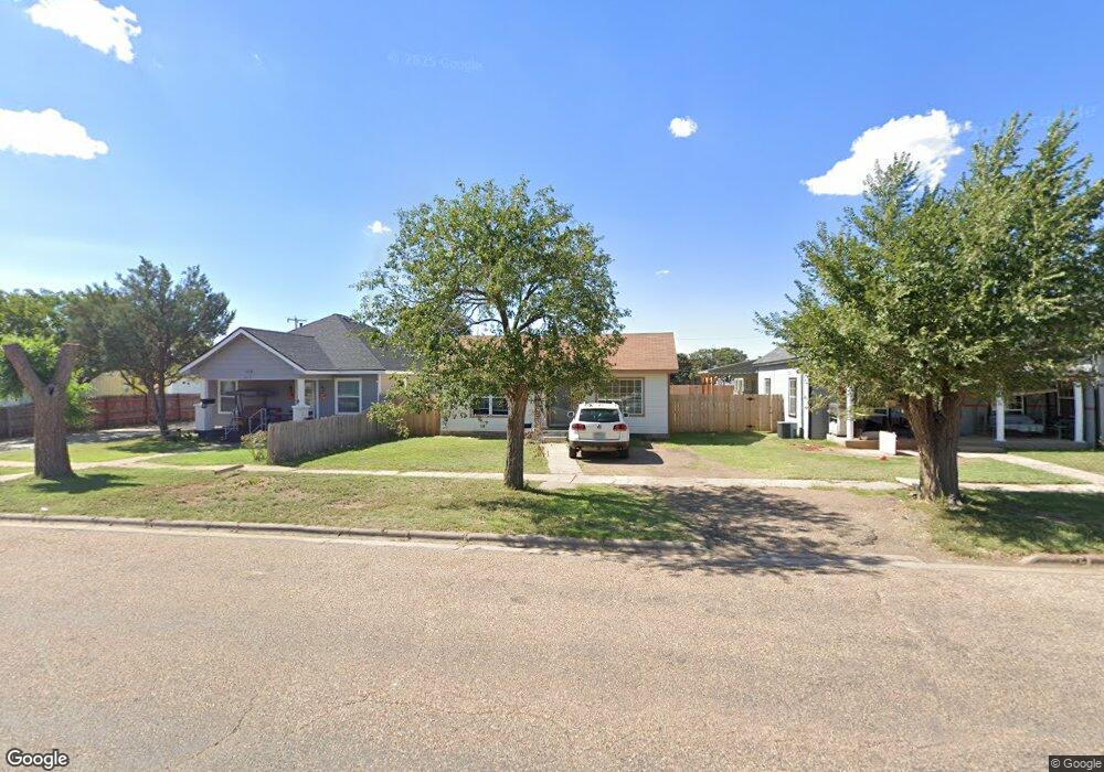406 S Meredith Ave, Dumas, TX 79029 - photo 1