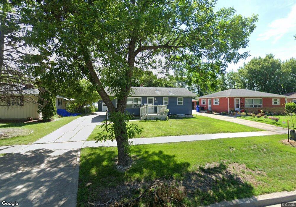 1606 17th St S, Fargo, ND 58103 - photo 1