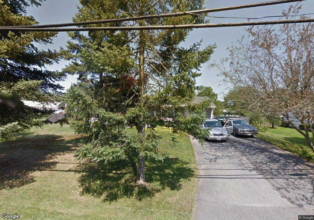 297 Russells Mills Rd, South Dartmouth, MA 02748 - photo 1