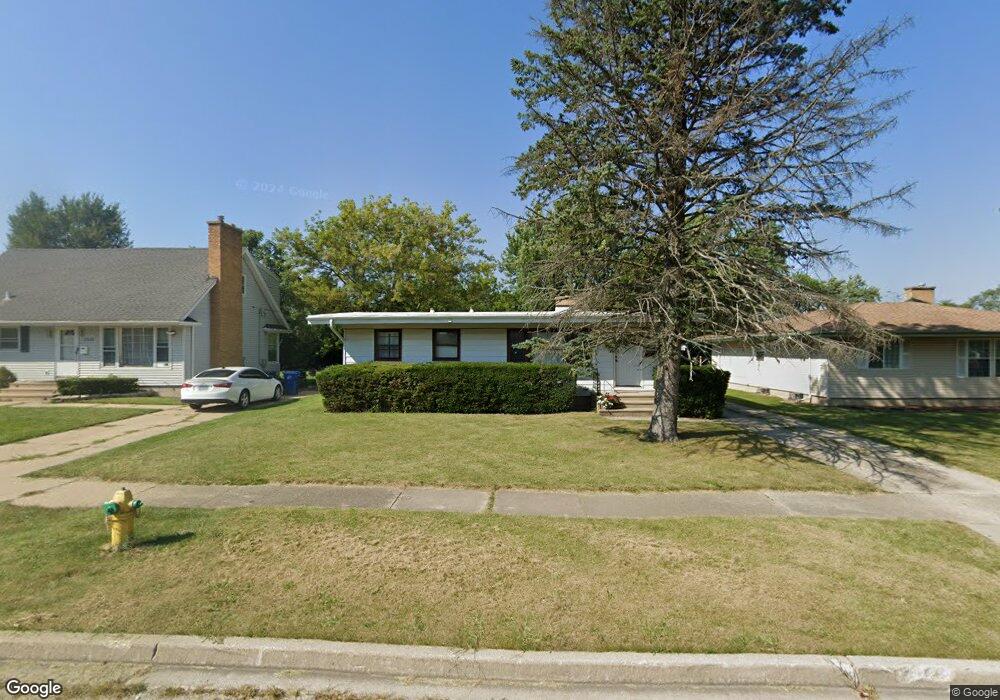 2418 Marshall Pkwy, Waukegan, IL 60085 - photo 1