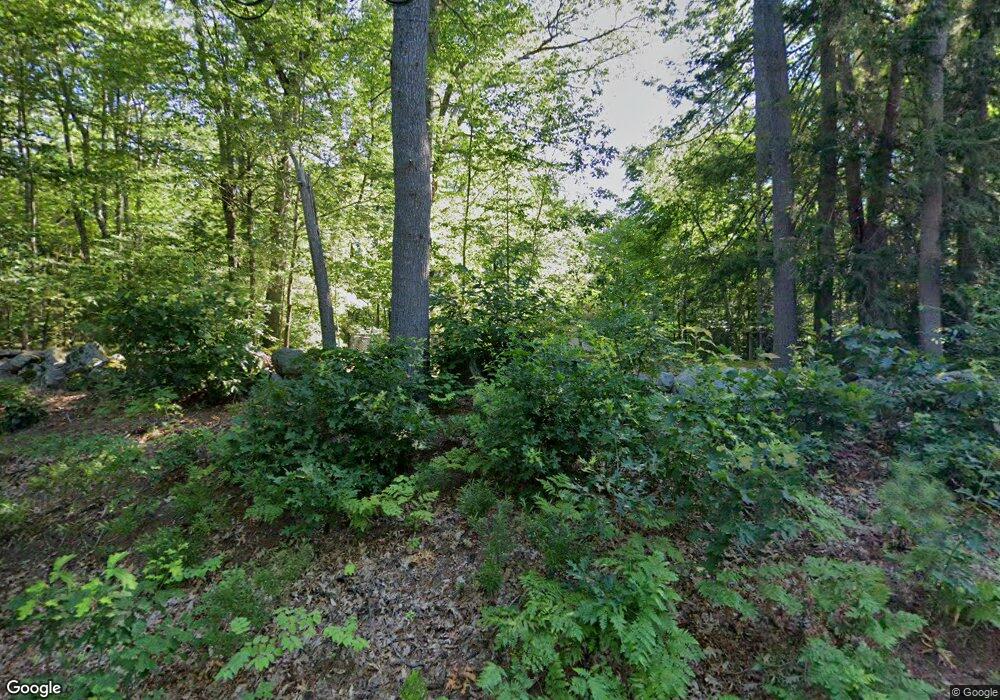 325 Baboosic Lake Rd, MerriMacK, NH 03054 - photo 1