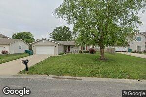 220 Jan Dr, Smithton, IL 62285