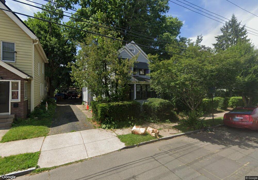 18 Pond St, New Haven, CT 06511 - photo 1