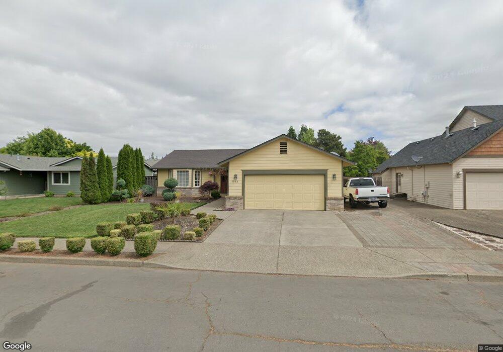 1022 SE 7th Ave, Canby, OR 97013 - photo 1