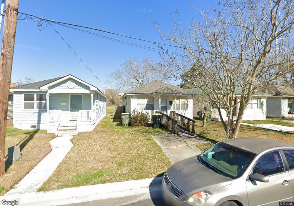 774 Wolf St, Savannah, GA 31401 - photo 1