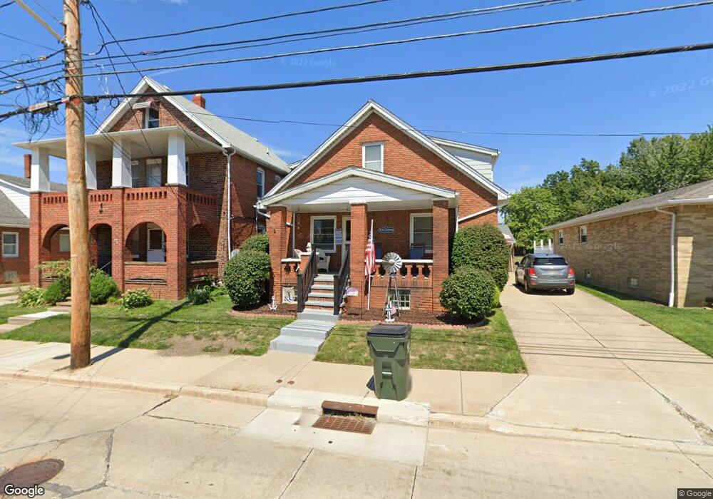 1531 Rockefeller Rd, Wickliffe, OH 44092 - photo 1