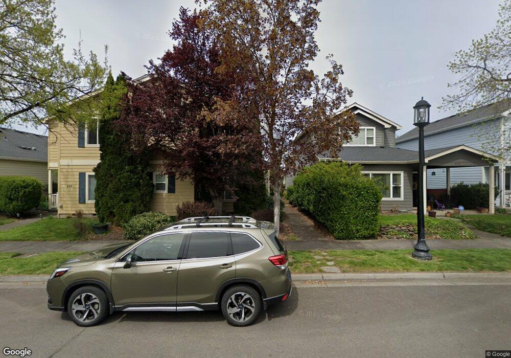 642 Griffin Oaks Dr unit 2, Central Point, OR 97502 - photo 1