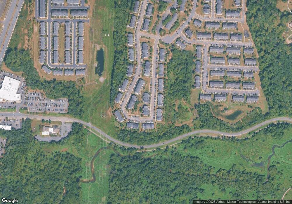 2427 Battery Hill Cir, Woodbridge, VA 22191 - photo 1