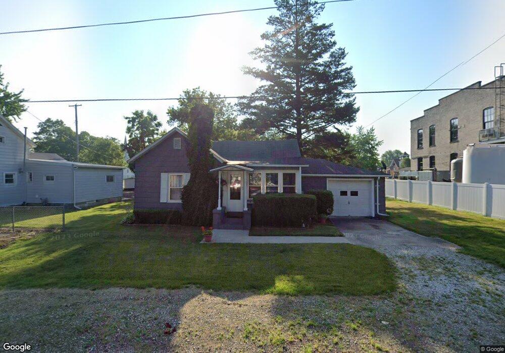 10 Featherbone Ave, Three Oaks, MI 49128 - photo 1