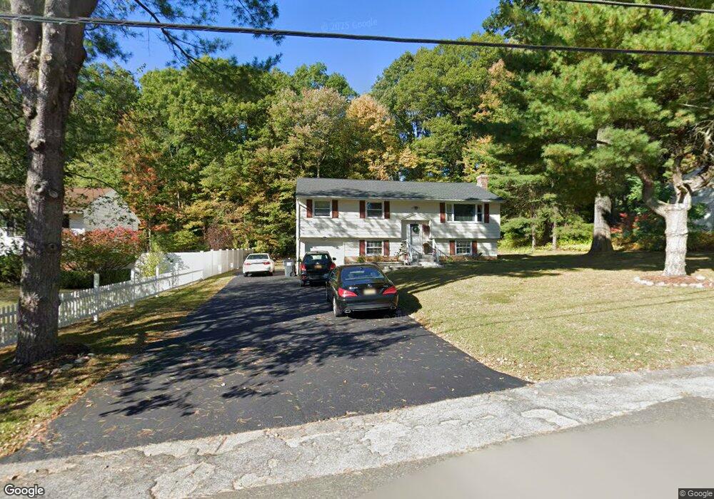 39 Weston Dr, Clifton Park, NY 12065 - photo 1