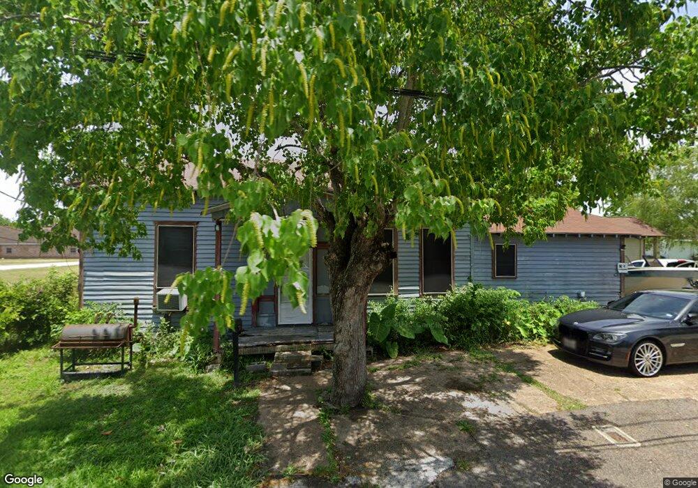 8333 Colonial Ln, Houston, TX 77051 - photo 1