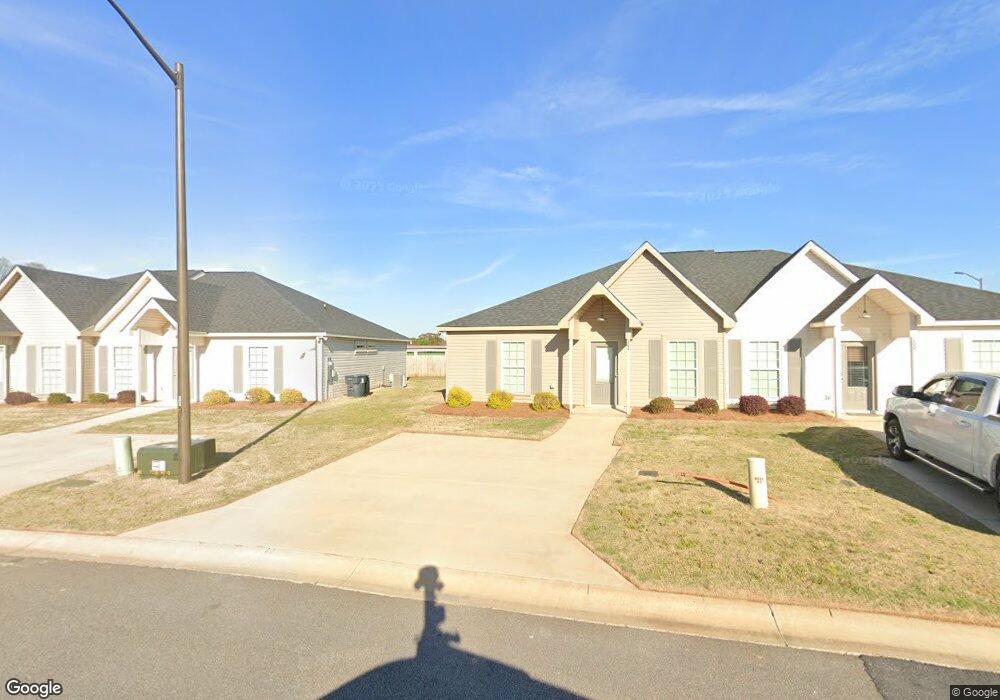 102 Webster Way, Warner Robins, GA 31088 - photo 1