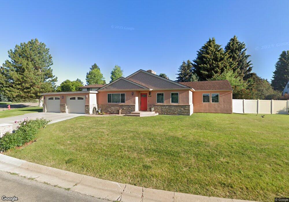 1575 Hillcrest Dr, Sheridan, WY 82801 - photo 1