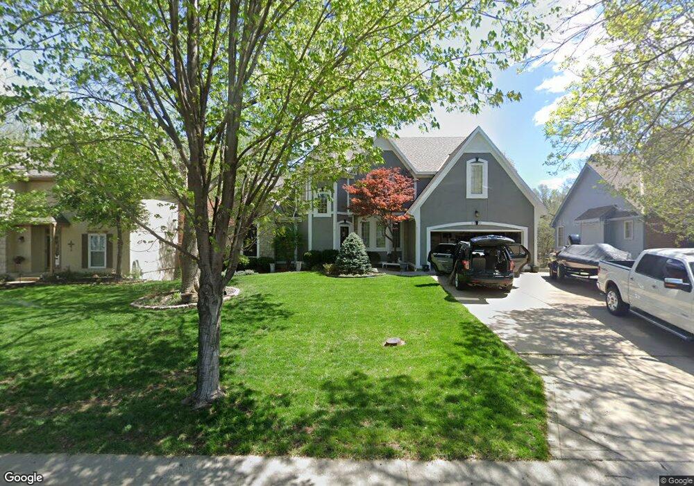 8511 Hallet St, Lenexa, KS 66215 - photo 1