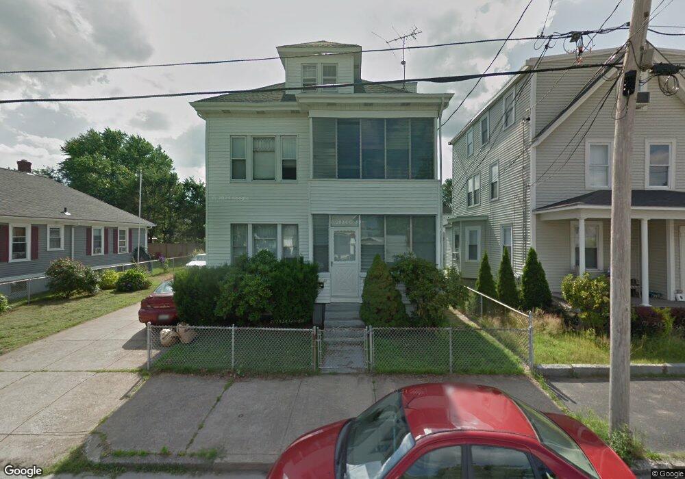 71 Benjamin St, Pawtucket, RI 02861 - photo 1