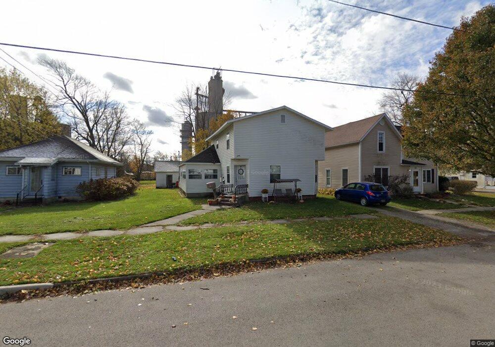 329 W Buckeye Ave, Ada, OH 45810 - photo 1