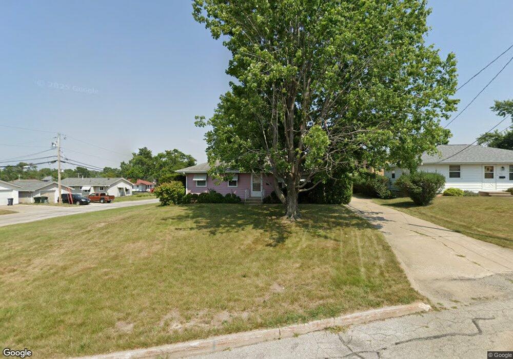 337 24th St NW, Cedar Rapids, IA 52405 - photo 1