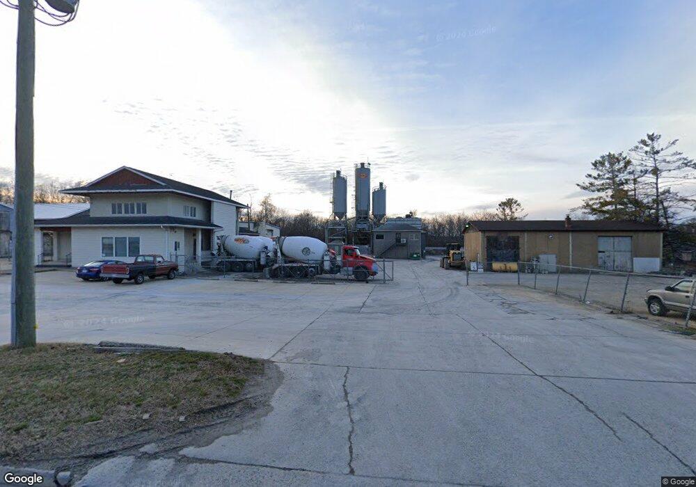 1321 N Delphine Ave, Waynesboro, VA 22980 - photo 1