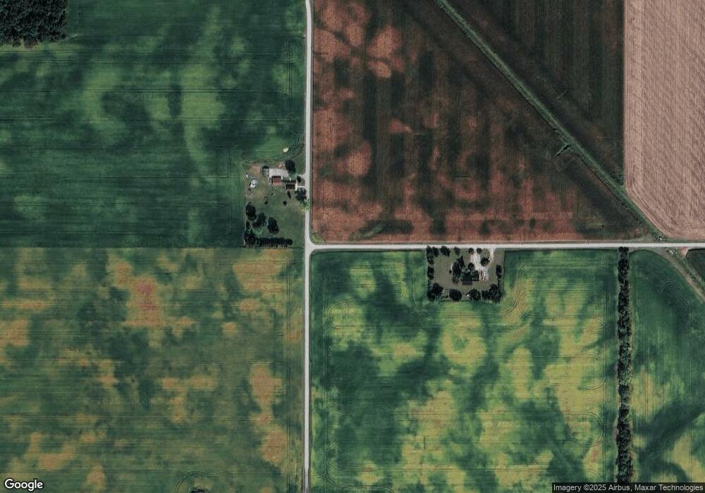 1033 E 450 S, Berne, IN 46711 - photo 1