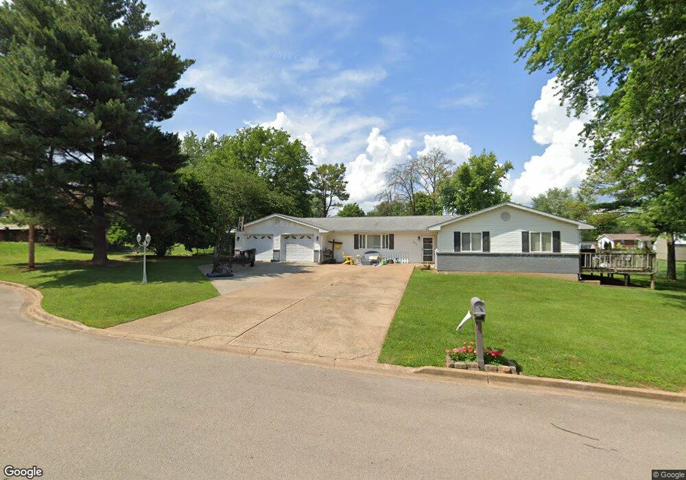 309 Louise St, Farmington, MO 63640 - photo 1