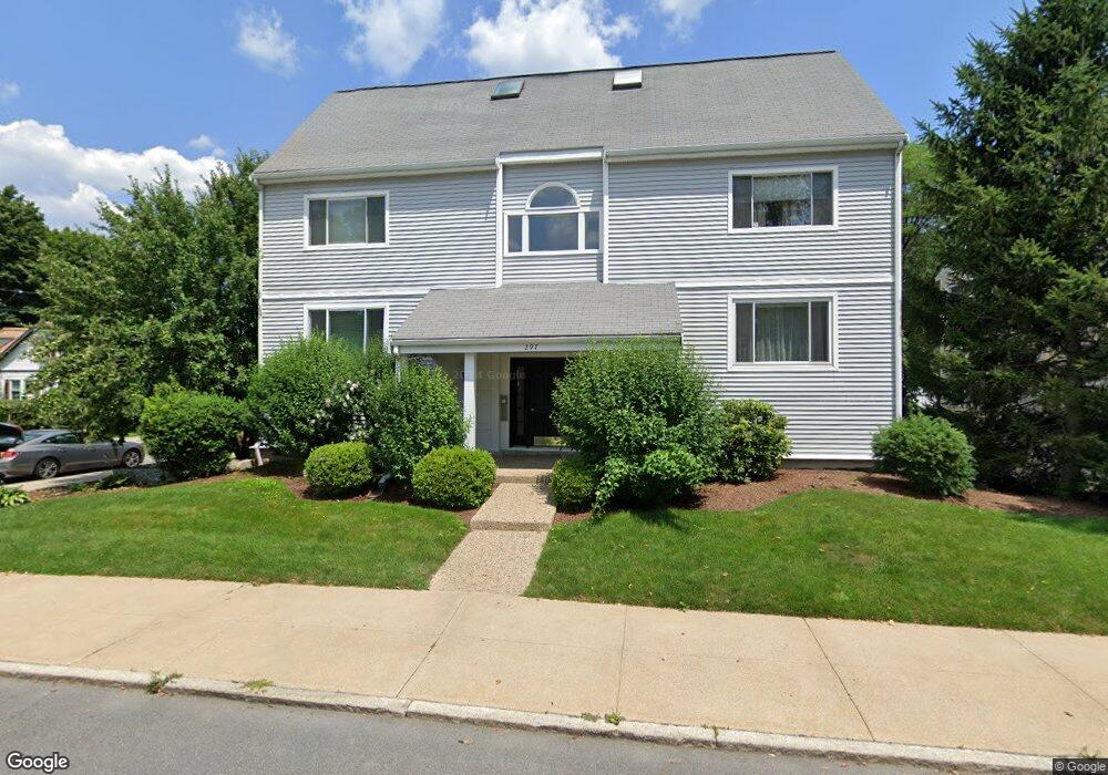 297 Temple St unit 20, West Roxbury, MA 02132 - photo 1