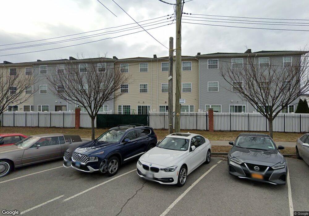 180 Heron Ln unit 331, Bronx, NY 10473 - photo 1