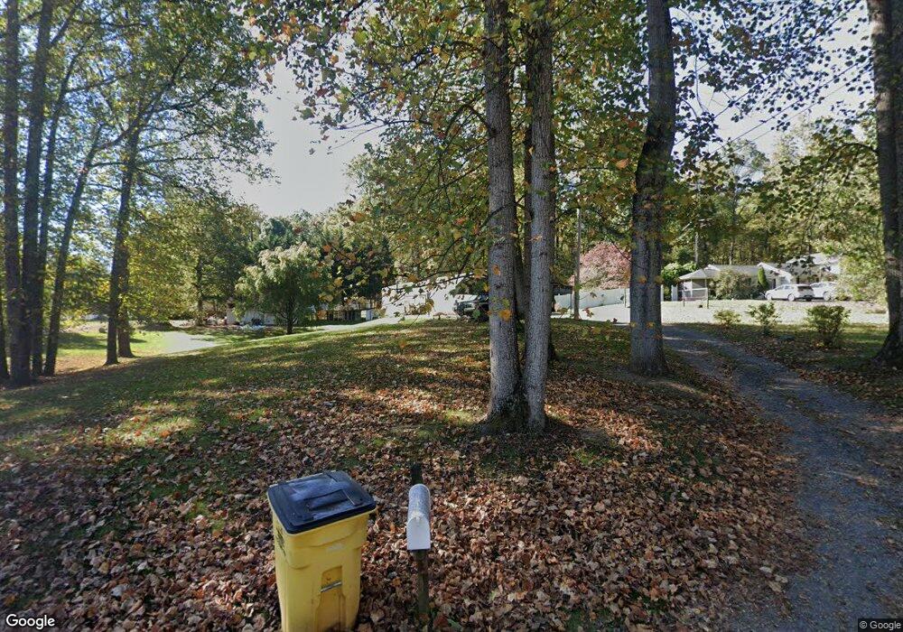 801 Frontier Dr, Bunker Hill, WV 25413 - photo 1