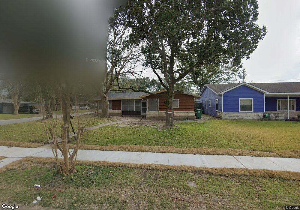 7662 Hereford St, Houston, TX 77087 - photo 1