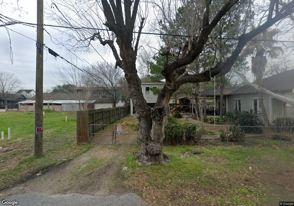 902 Melwood St, Houston, TX 77009 - photo 1